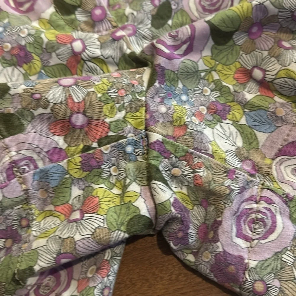 Ann Loft Taylor Chino Purple Floral Shorts Size 4 - Picture 11 of 11